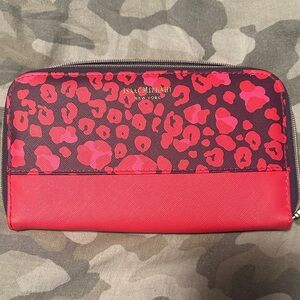 Isaac mizrahi  Pink and Red Leopard Print make up clutch